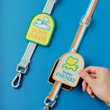 將圖片載入圖庫檢視器 [現貨] doggupets 社交識別牌 Super Friendly
