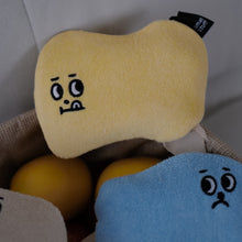 將圖片載入圖庫檢視器 [現貨] Small Stuff | Ugly Toy | 有機棉寵物玩具 | 寵物藏食/拉扯玩具 | 芭娜娜黃
