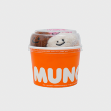 將圖片載入圖庫檢視器 Bacon X DUNKIN DONUT 甜甜圈球套組 | 逼逼球 | 啃咬玩具
